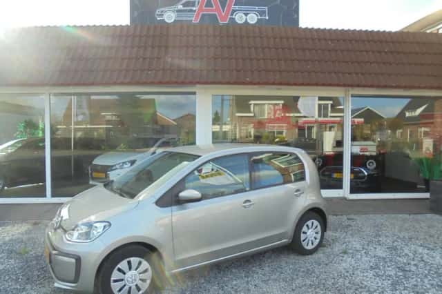 Volkswagen Up! (2019) thumbnail 1