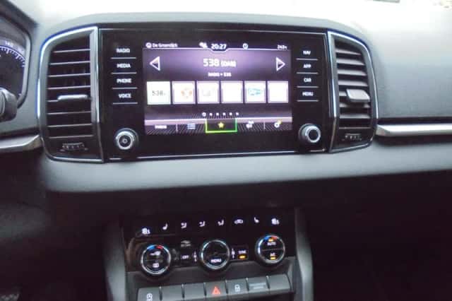 Škoda Karoq (2022) thumbnail 4