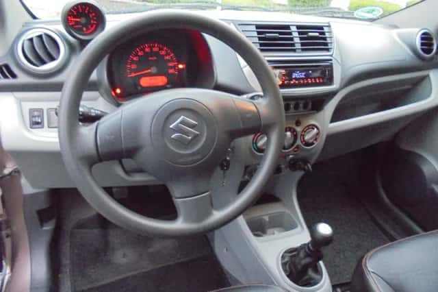 Suzuki Alto (2011) thumbnail 4