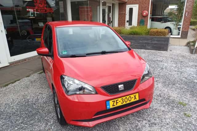 SEAT Mii (2015) thumbnail 5