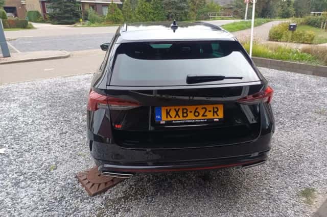 Škoda Octavia (2023) thumbnail 3