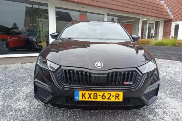 Škoda Octavia (2023) thumbnail 5