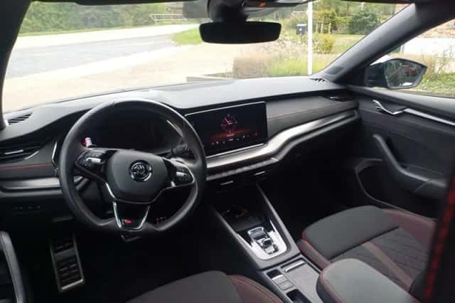 Škoda Octavia (2023) thumbnail 6