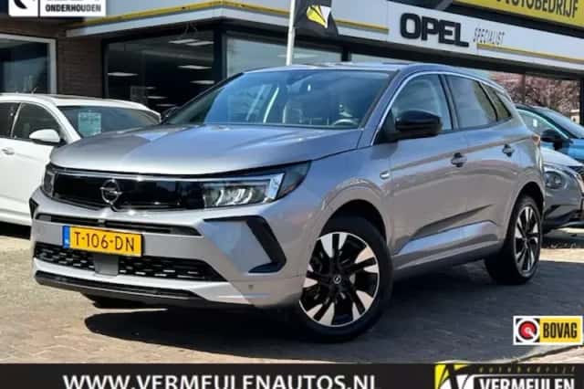 Opel Grandland (2023) thumbnail 1