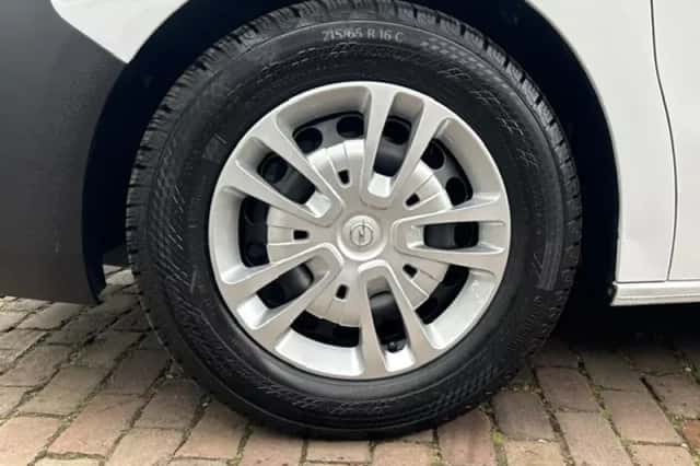 Opel Vivaro (2023) thumbnail 5