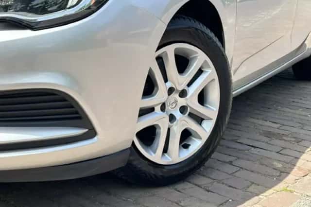 Opel Astra (2018) thumbnail 3
