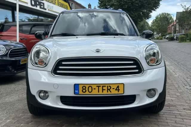 MINI Countryman (2012) thumbnail 6