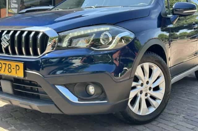 Suzuki SX4 S-Cross (2018) thumbnail 2