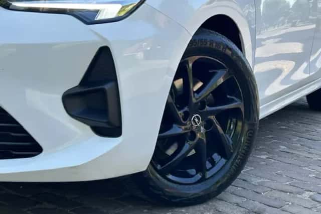 Opel Corsa (2022) thumbnail 3