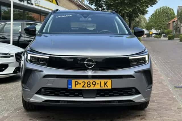 Opel Grandland (2022) thumbnail 6