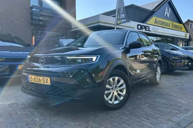 Opel Mokka-e (2023) thumbnail 2