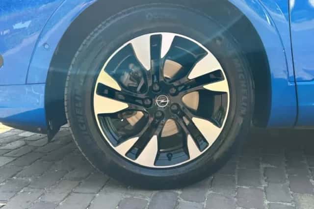 Opel Grandland (2022) thumbnail 5