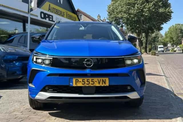 Opel Grandland (2022) thumbnail 6