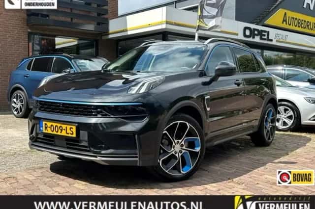 Lynk & Co 01 (2022) thumbnail 1