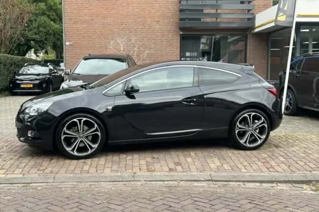 Opel Astra (2015) thumbnail 4