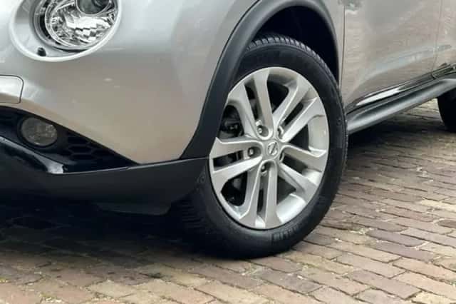 Nissan Juke (2019) thumbnail 3