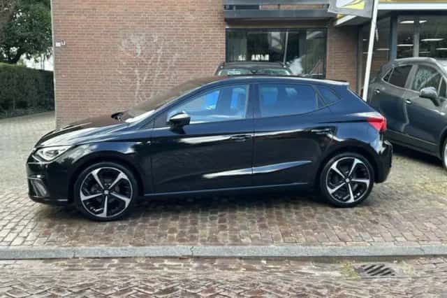 SEAT Ibiza (2022) thumbnail 4