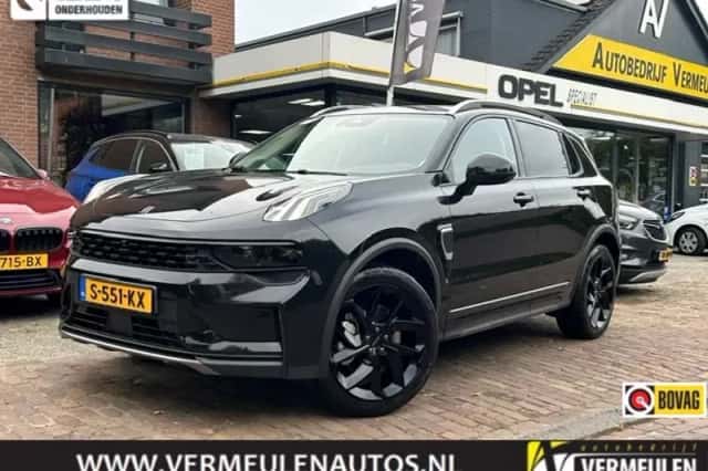 Lynk & Co 01 (2023) thumbnail 1