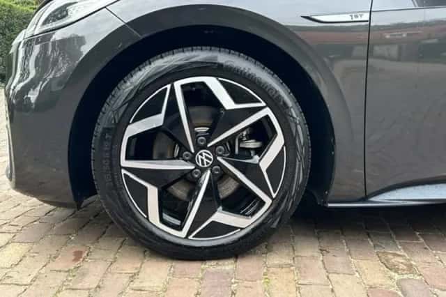 Volkswagen ID.3 (2020) thumbnail 5