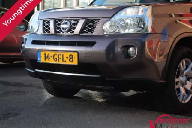 Nissan X-Trail (2008) thumbnail 5