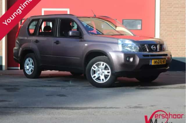 Nissan X-Trail (2008) thumbnail 6