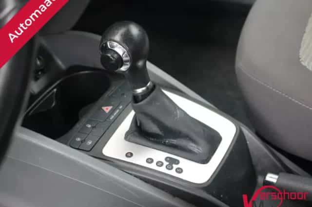 SEAT Ibiza (2009) thumbnail 4