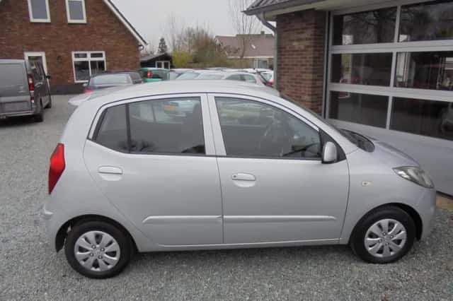 Hyundai i10 (2012) thumbnail 6