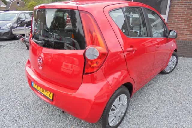 Opel Agila (2012) thumbnail 4