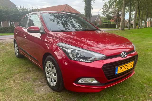Hyundai i20 (2017) thumbnail 3