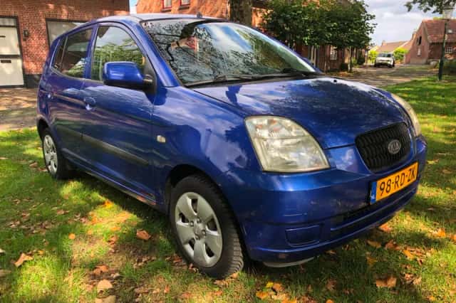Kia Picanto (2005) thumbnail 3