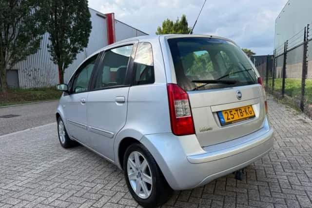 Fiat Idea (2006) thumbnail 3