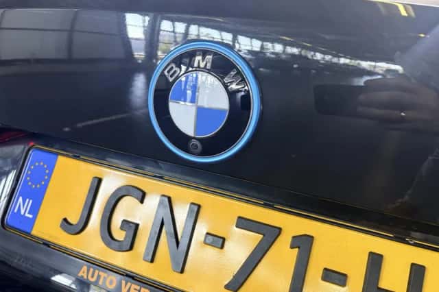 BMW i4 (2023) thumbnail 6