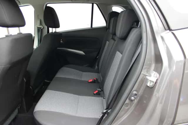 Suzuki S-Cross (2025) thumbnail 6