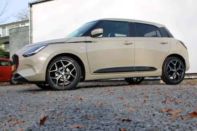 Suzuki Swift (2026) thumbnail 2
