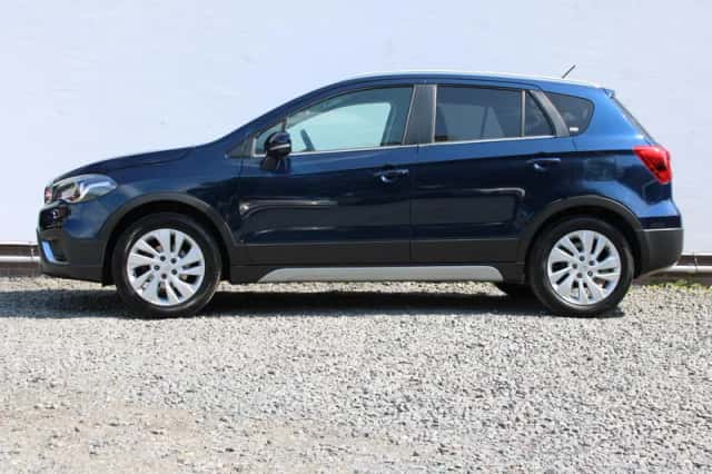 Suzuki S-Cross (2020) thumbnail 4