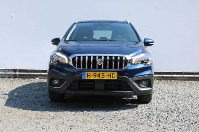 Suzuki S-Cross (2020) thumbnail 5