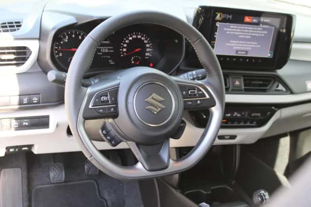 Suzuki Swift (2026) thumbnail 4
