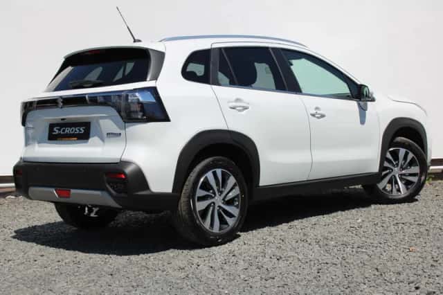 Suzuki S-Cross (2026) thumbnail 2