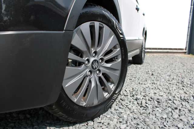 Suzuki SX4 S-Cross (2016) thumbnail 3