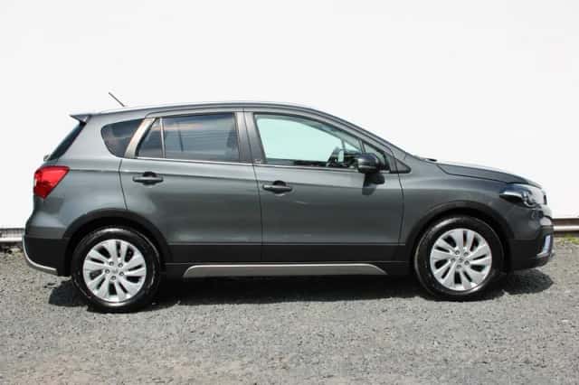 Suzuki S-Cross (2017) thumbnail 2