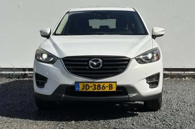 Mazda CX-5 (2016) thumbnail 3