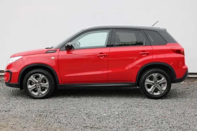 Suzuki Vitara (2018) thumbnail 3