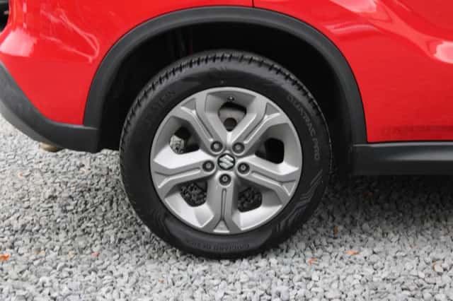 Suzuki Vitara (2018) thumbnail 6
