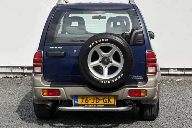 Suzuki Grand Vitara (2002) thumbnail 4