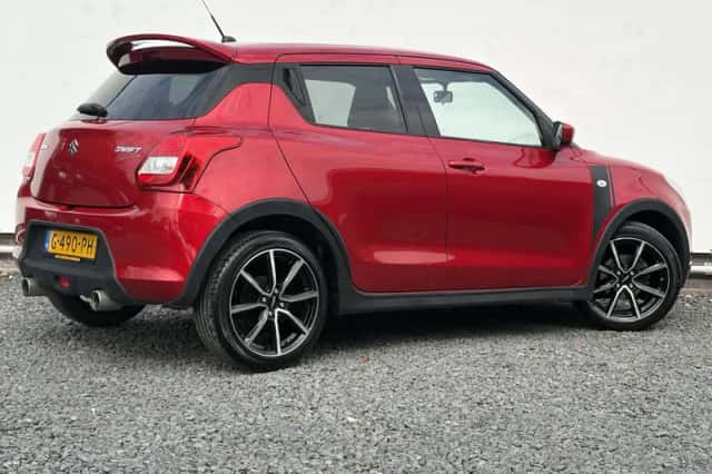 Suzuki Swift (2019) thumbnail 4