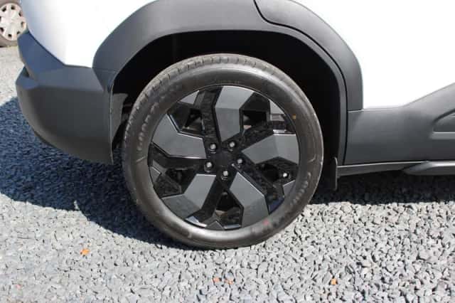 Suzuki e-Vitara (2026) thumbnail 6