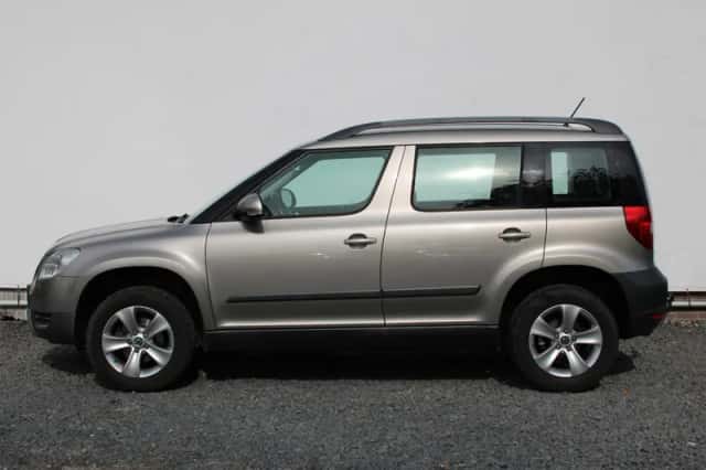 Škoda Yeti (2011) thumbnail 2