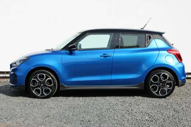 Suzuki Swift (2021) thumbnail 3