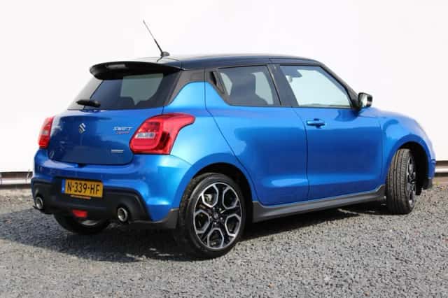 Suzuki Swift (2021) thumbnail 4
