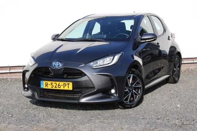 Toyota Yaris (2022) thumbnail 5